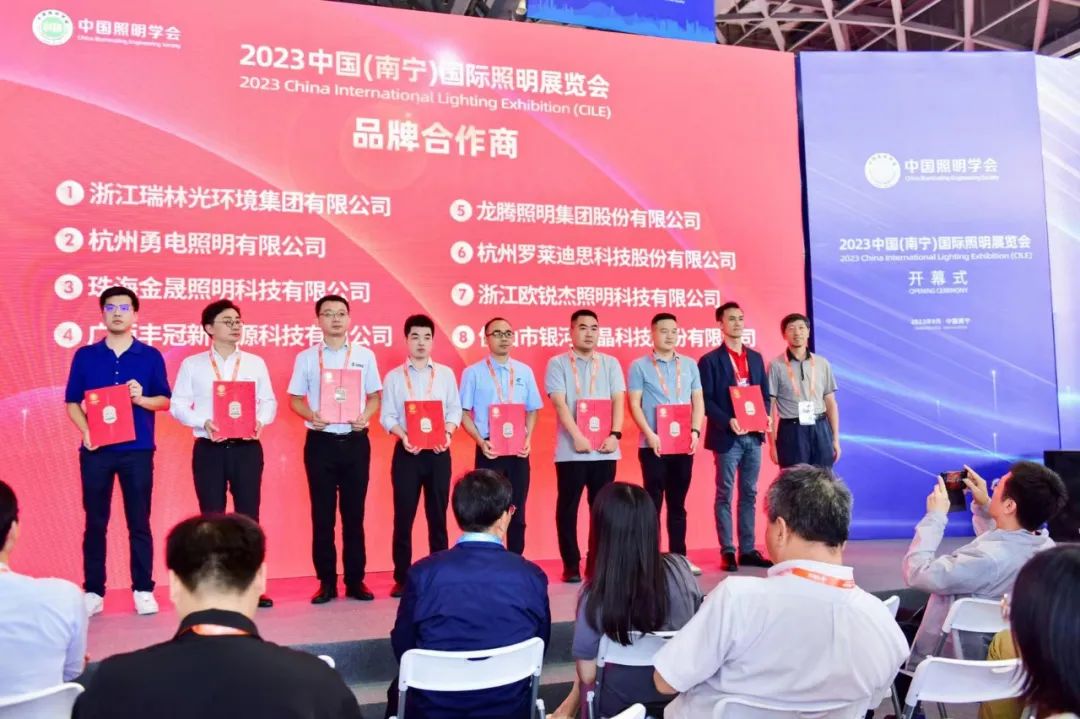 1695189120493272.jpg 1695189120493272.jpg