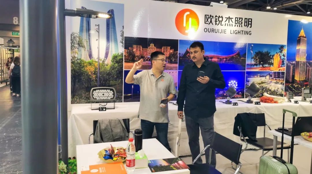 1698647937630724.jpg 1698647937630724.jpg