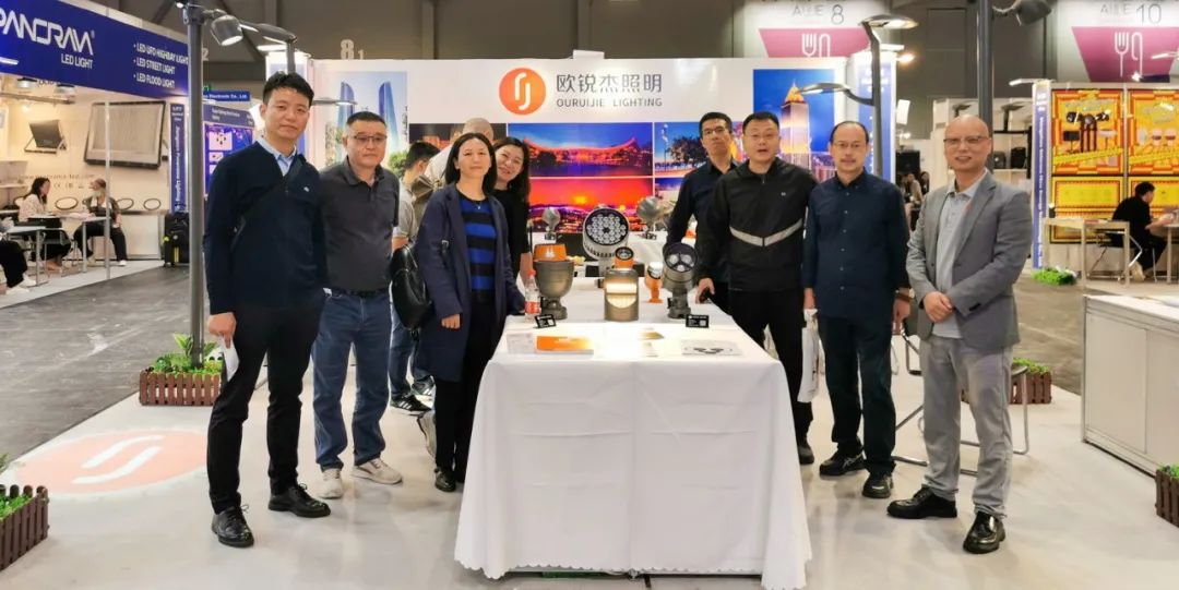 1698648139238335.jpg 1698648139238335.jpg