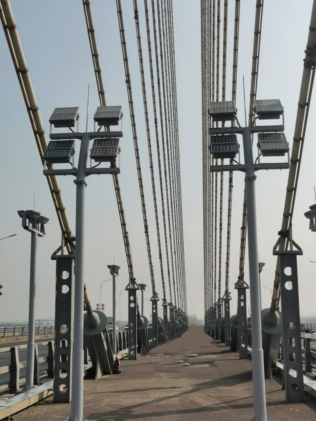 1749602079332072.jpg image17_640.jpg